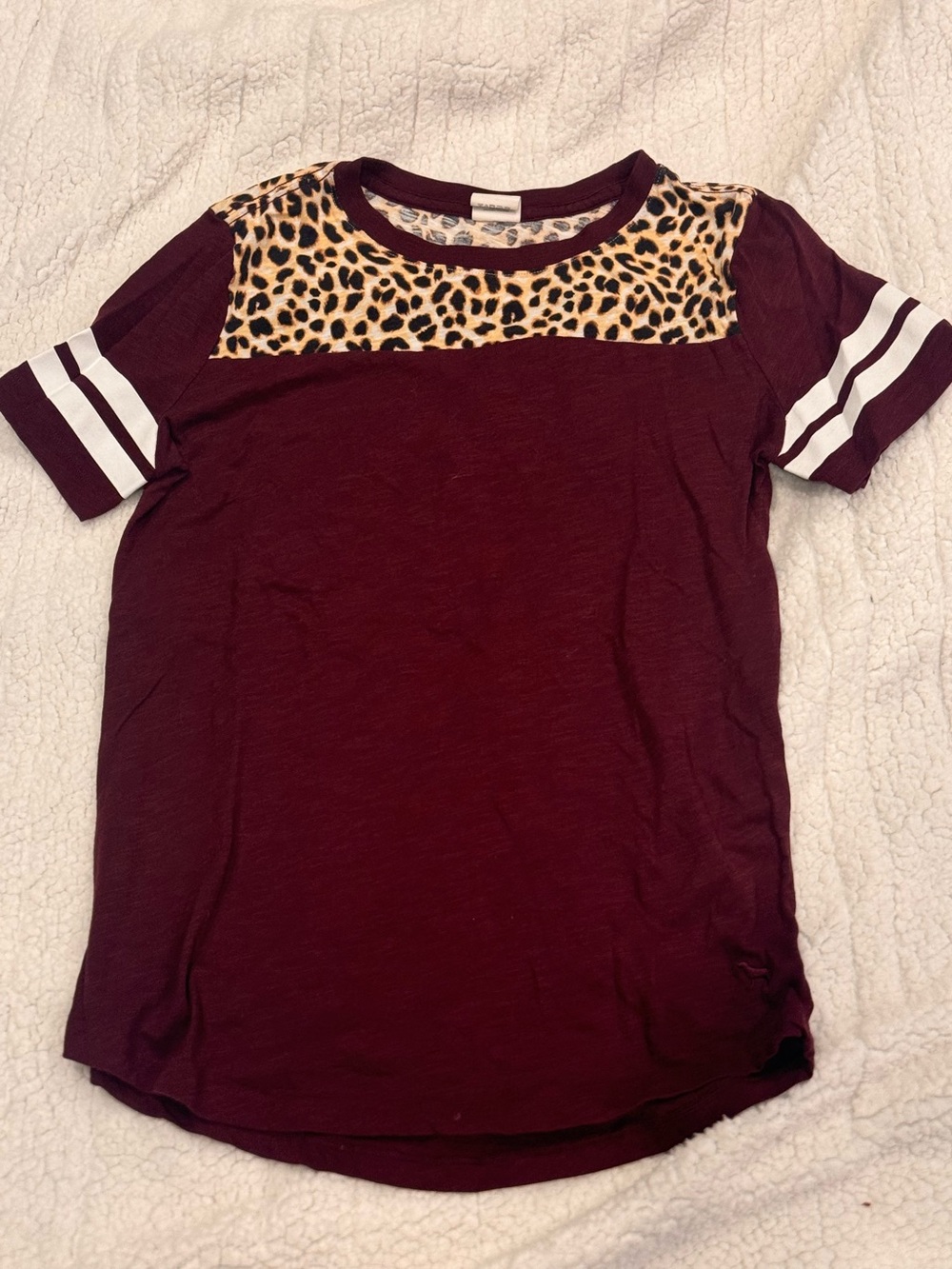 PINK Victoria's Secret Burgundy Leopard Print Tee Size Small